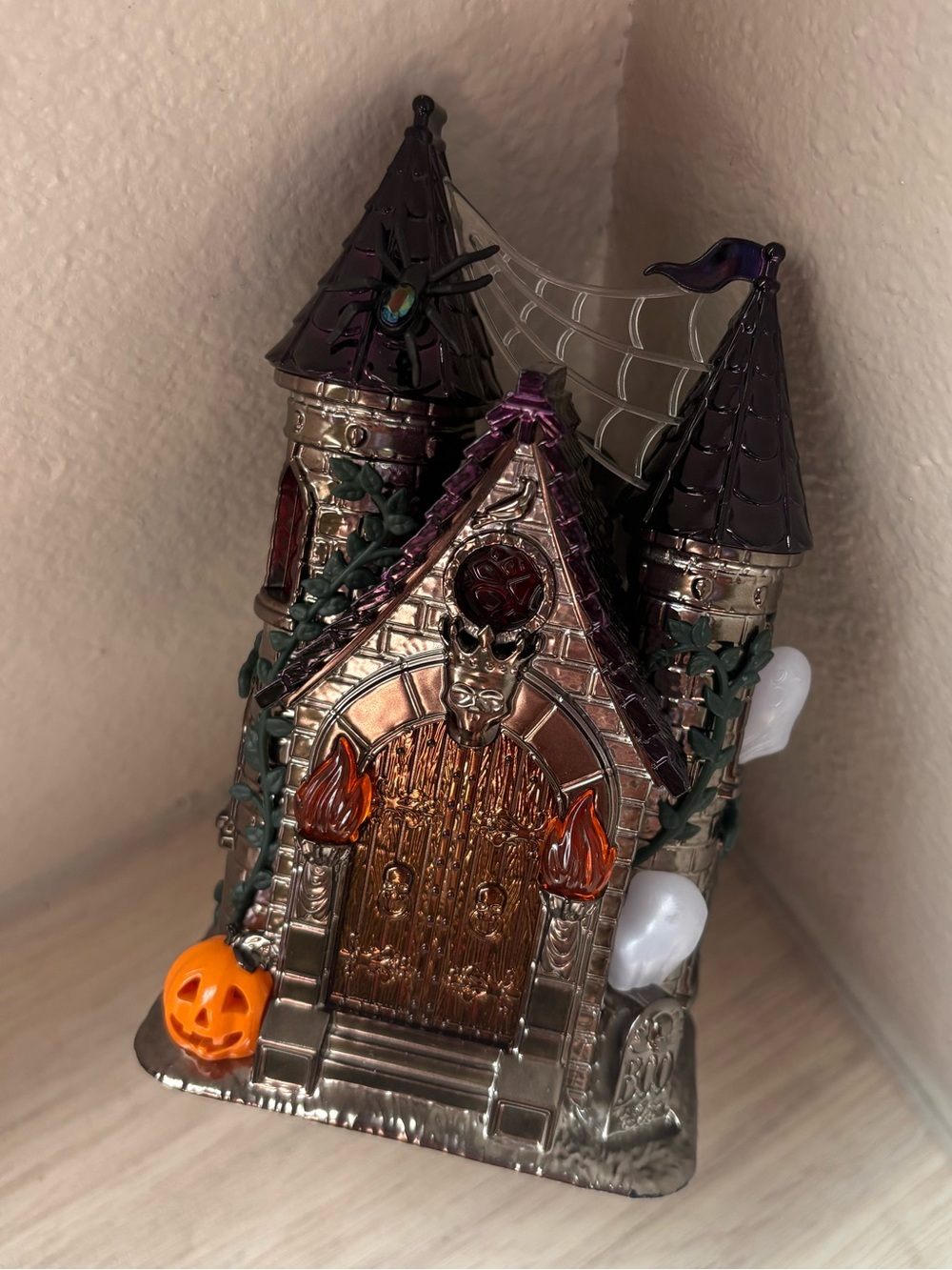 Bath & Body Works Plug In Halloween Haunted Castle projector